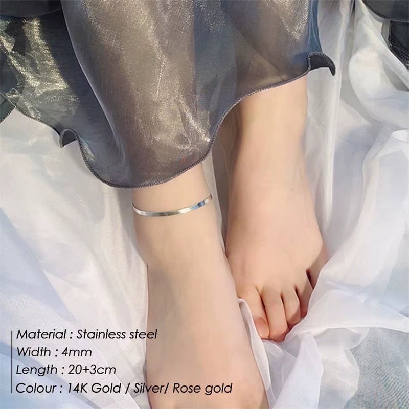 316L stainless steel anklet on ankle with 4mm width and 20+3cm length in silver color