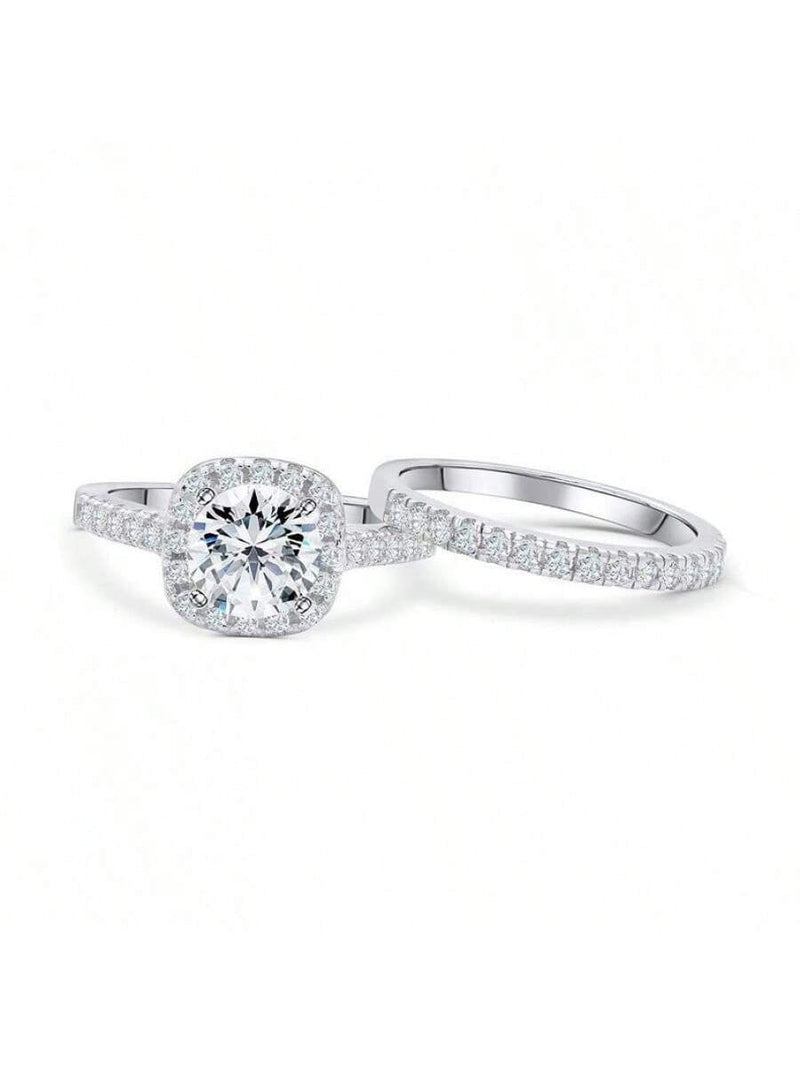 Fashionable alloy couple rings set with rhinestone diamonds in silver zinc alloy for daily casual wear