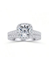 Fashionable alloy couple ring with silver zinc alloy and rhinestone diamond centerpiece