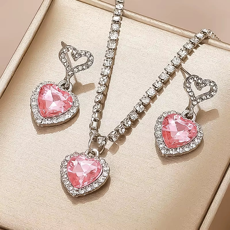 Fashion Heart Zircon jewelry set with pink heart-shaped zircon pendant and earrings adorned with clear crystals